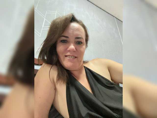 Danozka live cam on BongaCams