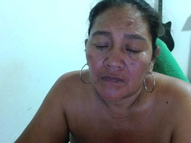 katiamature live cam on BongaCams