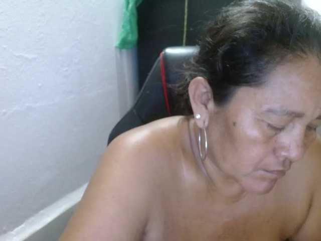 katiamature live cam on BongaCams