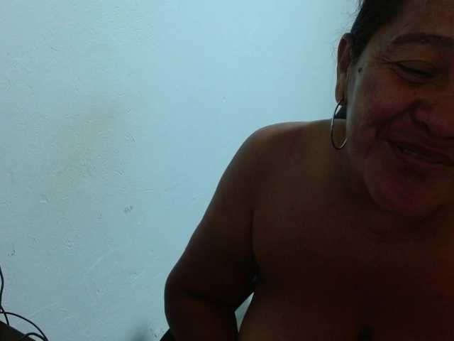 katiamature live cam on BongaCams