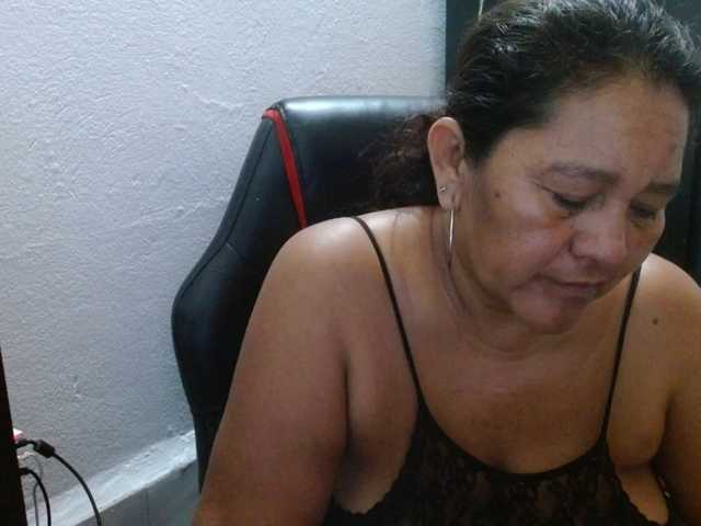 katiamature, live now on BongaCams