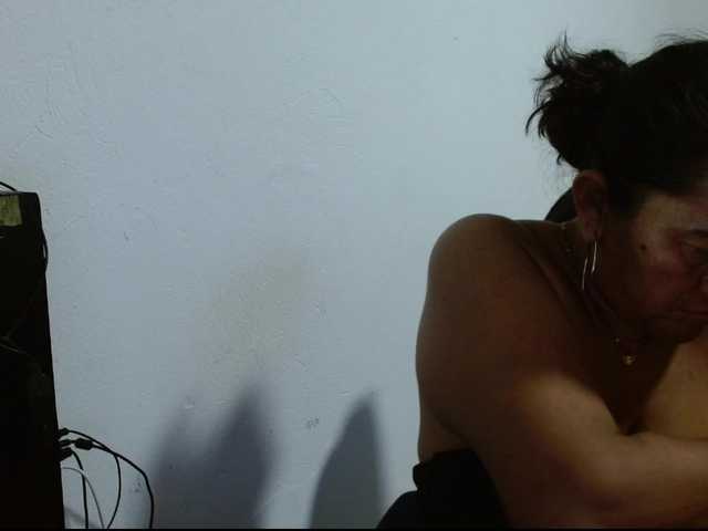 katiamature's BongaCams show and profile