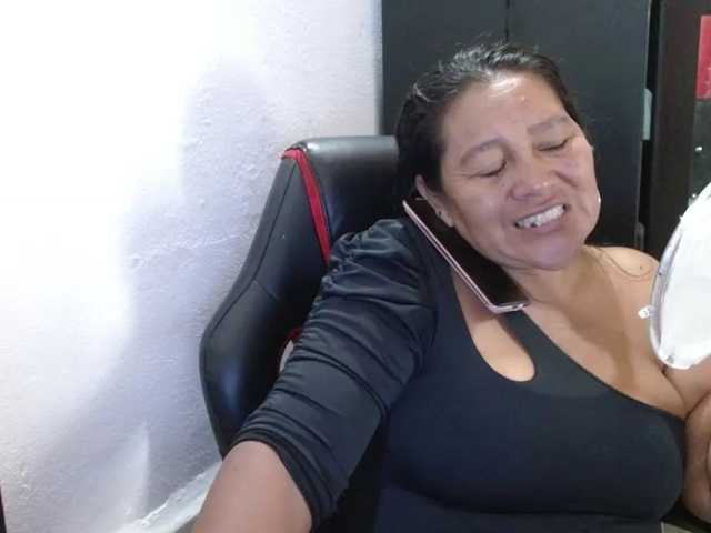katiamature live cam on BongaCams