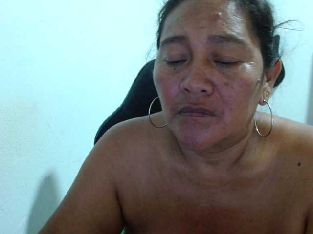 le modèle katiamature est en webcam porno dans un show sur le site bongacams, il possède les tags suivants: Latino/Hispanic,Brunette,Trimmed