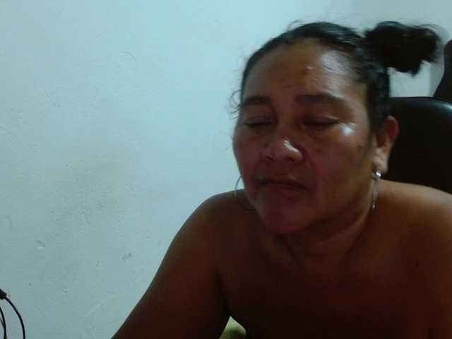 katiamature live cam on BongaCams