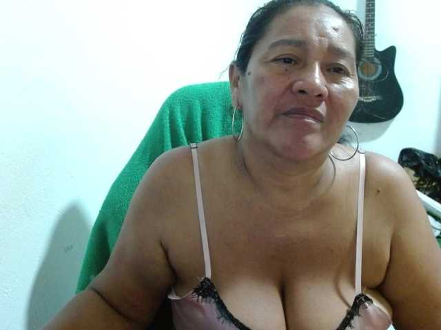 katiamature live cam on BongaCams