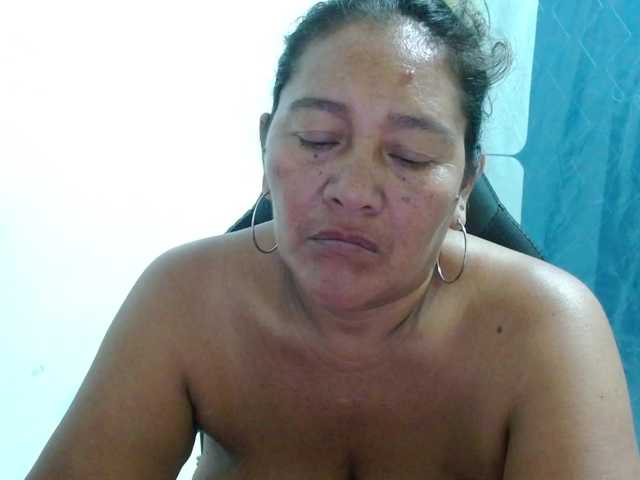 katiamature live cam on BongaCams