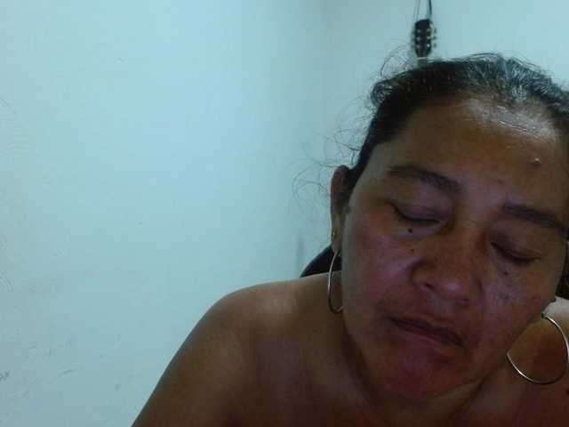 katiamature live cam on BongaCams