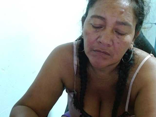 katiamature live cam on BongaCams