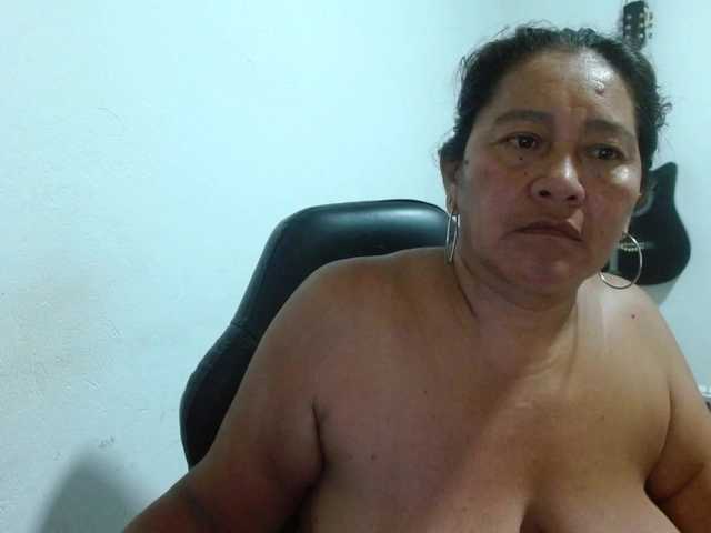 katiamature live cam on BongaCams