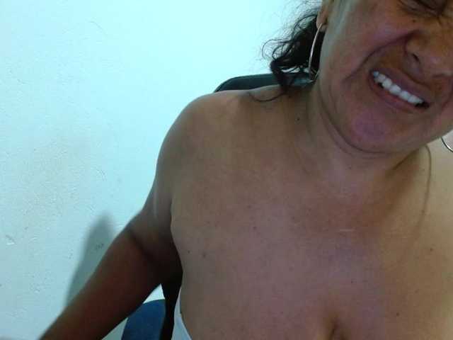 katiamature live cam on BongaCams