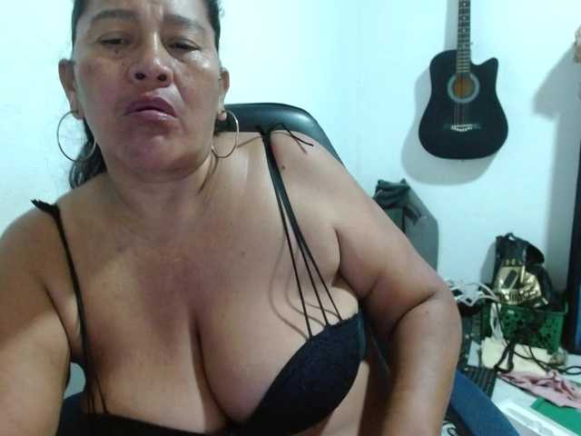 katiamature live cam on BongaCams