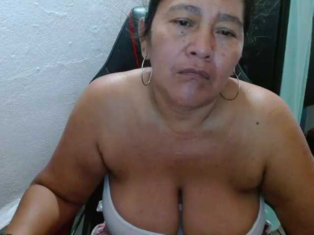 katiamature live cam on BongaCams
