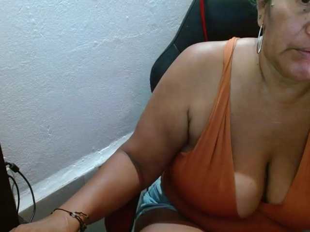 katiamature live cam on BongaCams