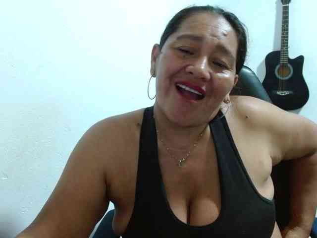 katiamature Live Webcam on BongaCams
