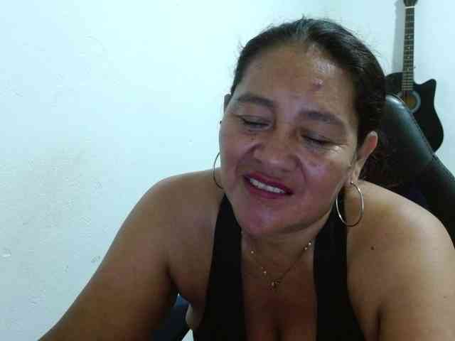 katiamature Live Webcam on BongaCams