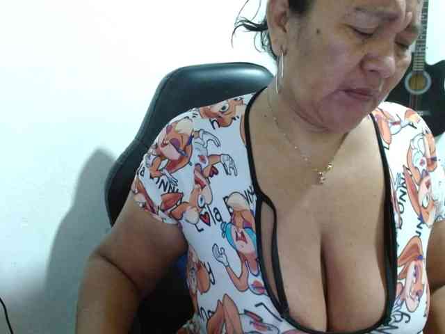 katiamature Live Webcam on BongaCams