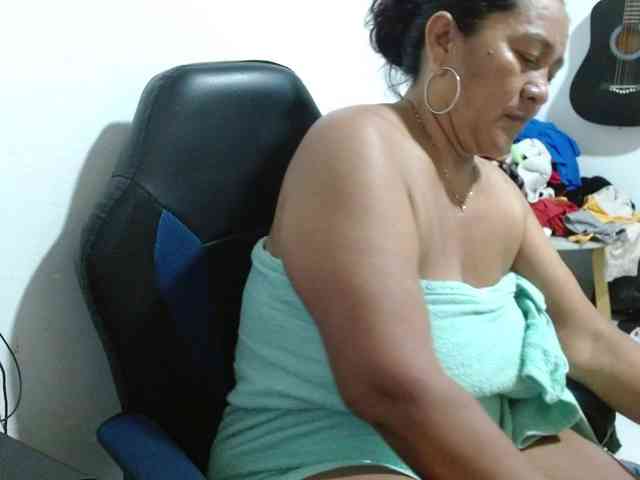 katiamature webcam