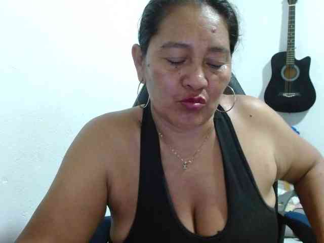 katiamature Live Webcam on BongaCams