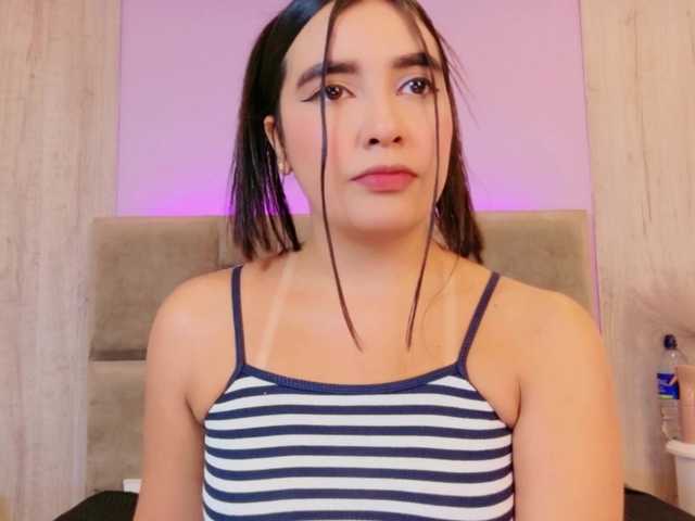 AllennGates live cam on BongaCams