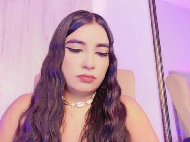 AllennGates live cam on BongaCams