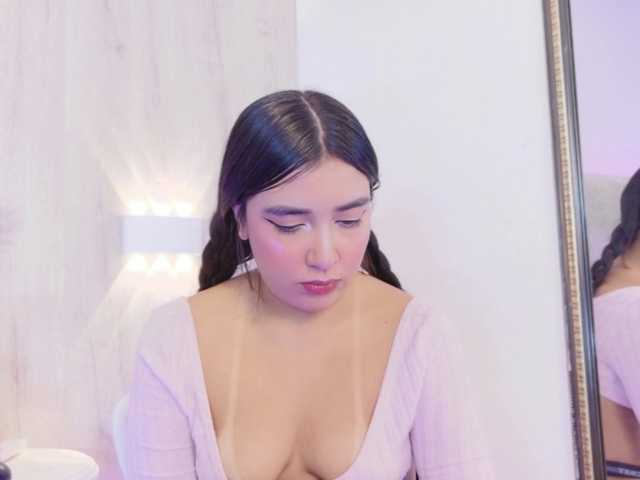 AllennGates live cam on BongaCams