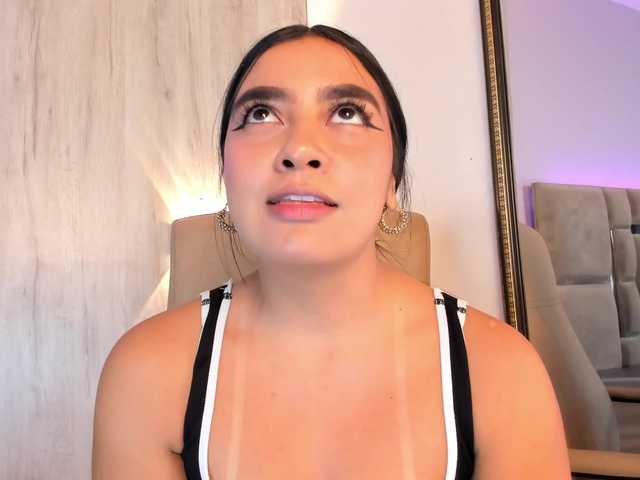 AllennGates live cam on BongaCams