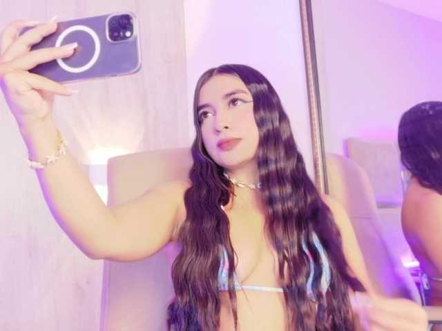 AllennGates live cam on BongaCams