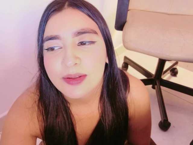 AllennGates live cam on BongaCams