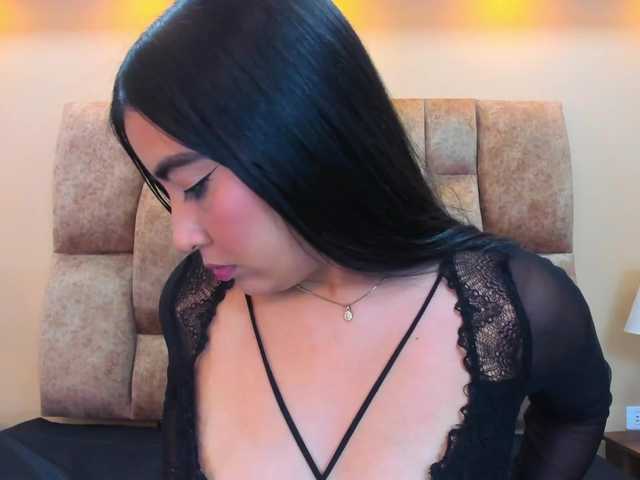AllennGates live cam on BongaCams
