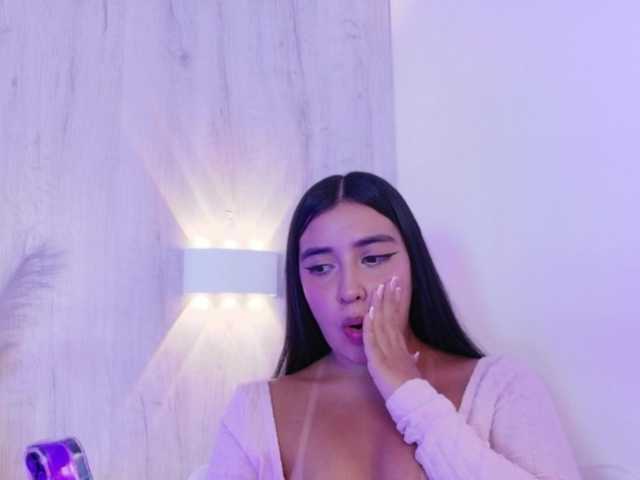AllennGates live cam on BongaCams