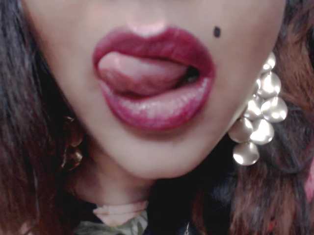 Kirayork live cam on BongaCams