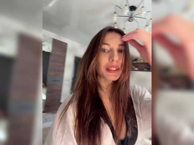 Lindseya, live now on BongaCams