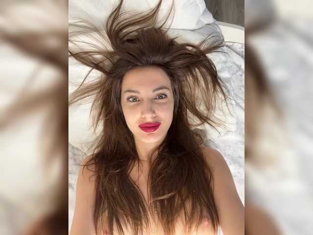 Lindseya live webcam show