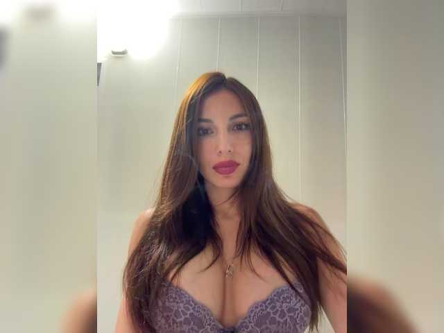 Lindseya live webcam show