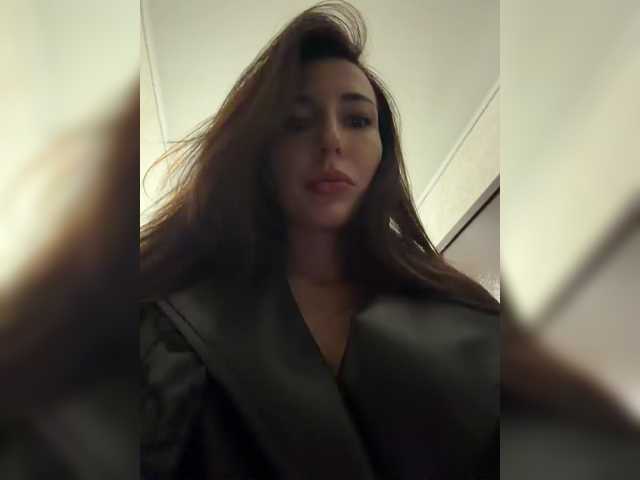 go to chat with Lunatic_Girl