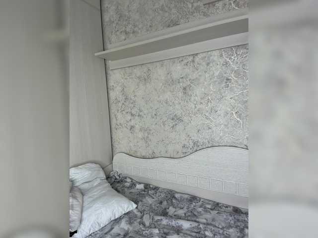 Lindseya's BongaCams show and profile