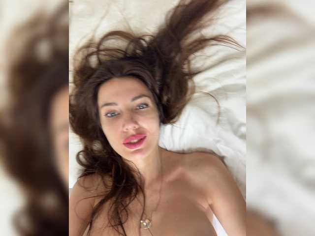 Lindseya live webcam show