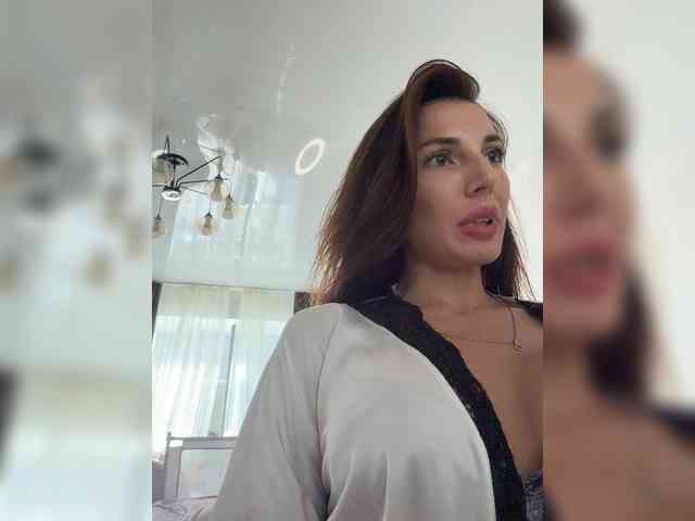 Lunatic_Girl webcam