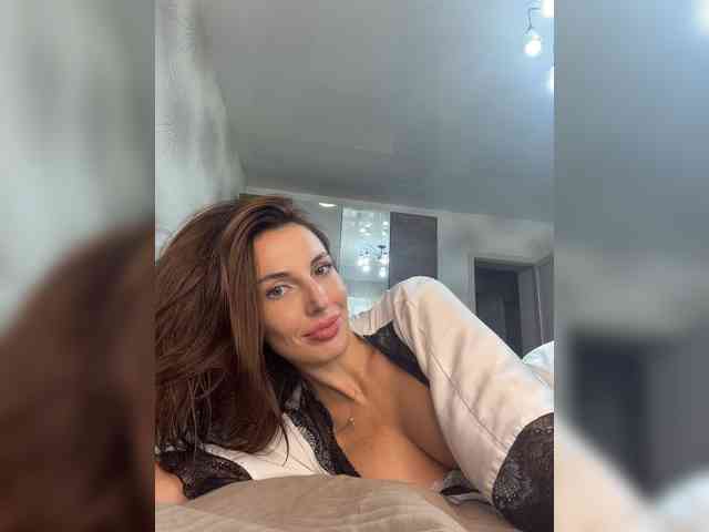 Lunatic_Girl webcam
