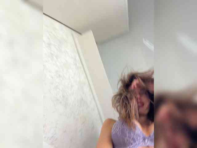 Lunatic_Girl
