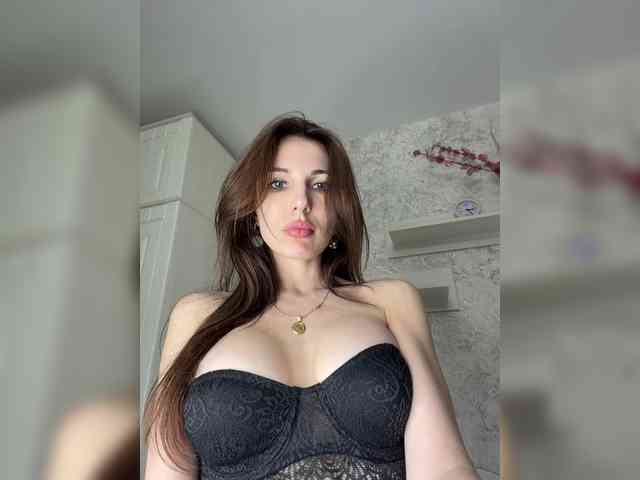 Lindseya Live Webcam on BongaCams