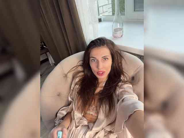 Lunatic_Girl webcam