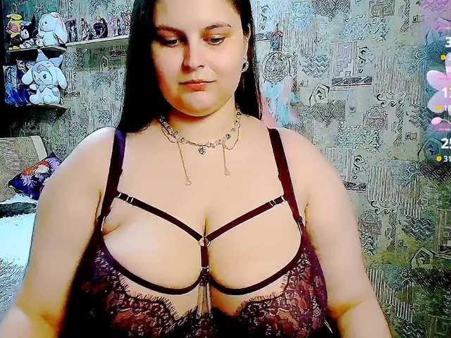 SinfulWhisper live cam preview