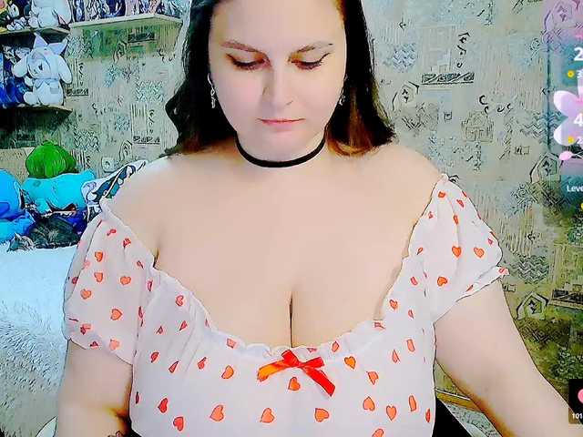 SinfulWhisper — live female cam