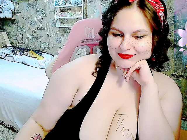 SinfulWhisper live cam on BongaCams