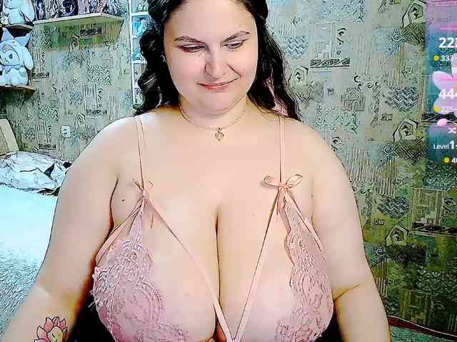 SinfulWhisper webcam