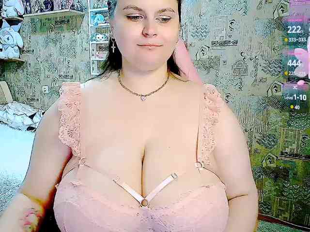 SinfulWhisper webcam
