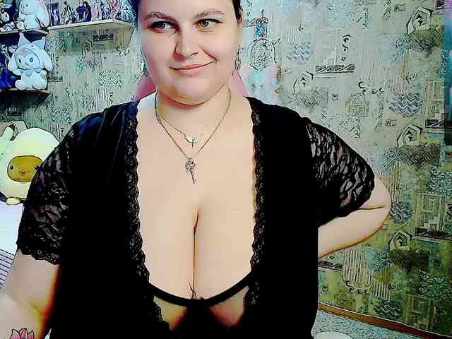 SinfulWhisper webcam