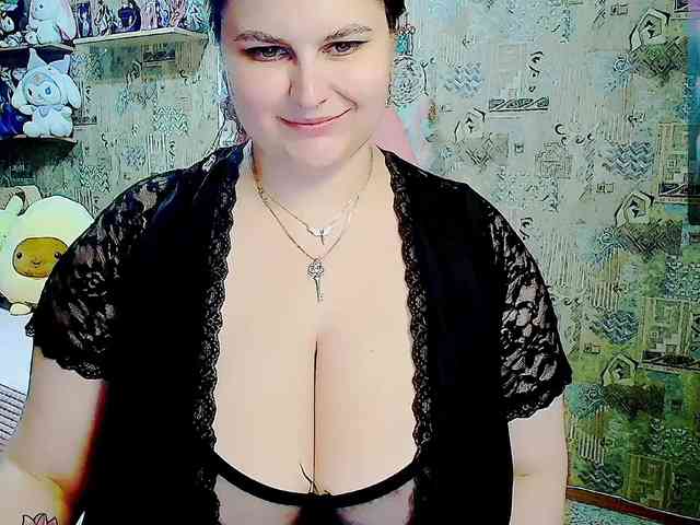 SinfulWhisper webcam